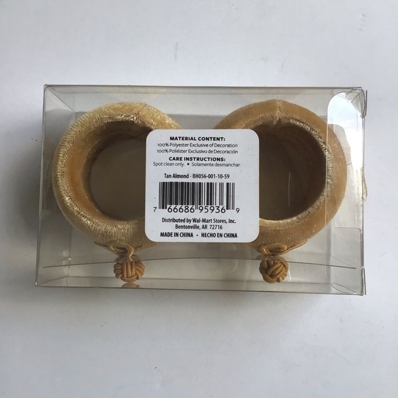 Better Homes & Gardens SET OF 6 Tan Gold Velvet Asian Knot Round Napkin Rings - Picture 7 of 11